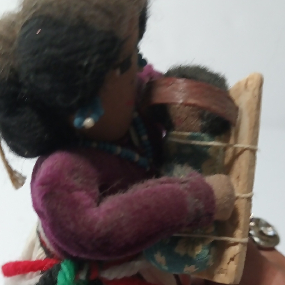 Handcrafted Navajo Signed Doll Made By Evangeline Garcia In Early 2000's - Picture 3 of 4